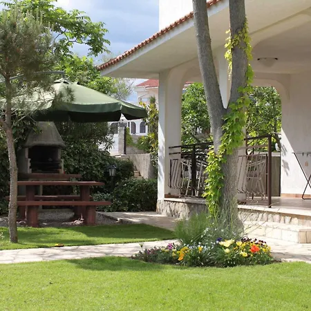 Krk 3231e * Vrh (Krk)