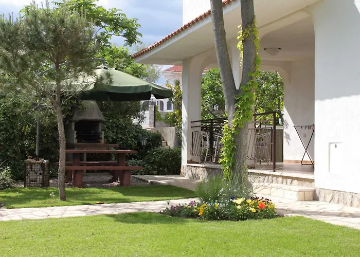 Krk 3231e * Vrh (Krk)